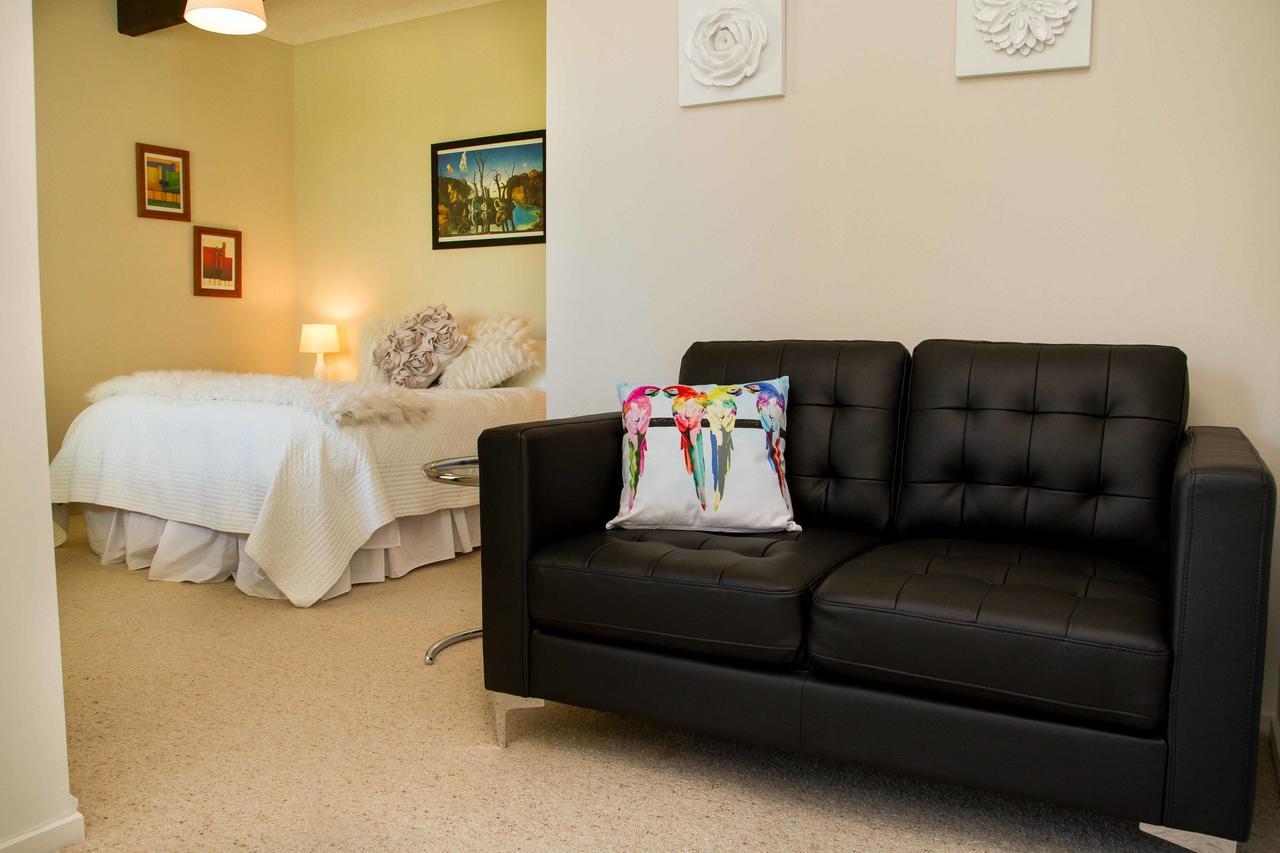 Swan House Bed and Breakfast Martinborough Εξωτερικό φωτογραφία